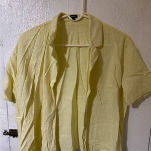 Express women’s Yellow Short Sleeve shirt